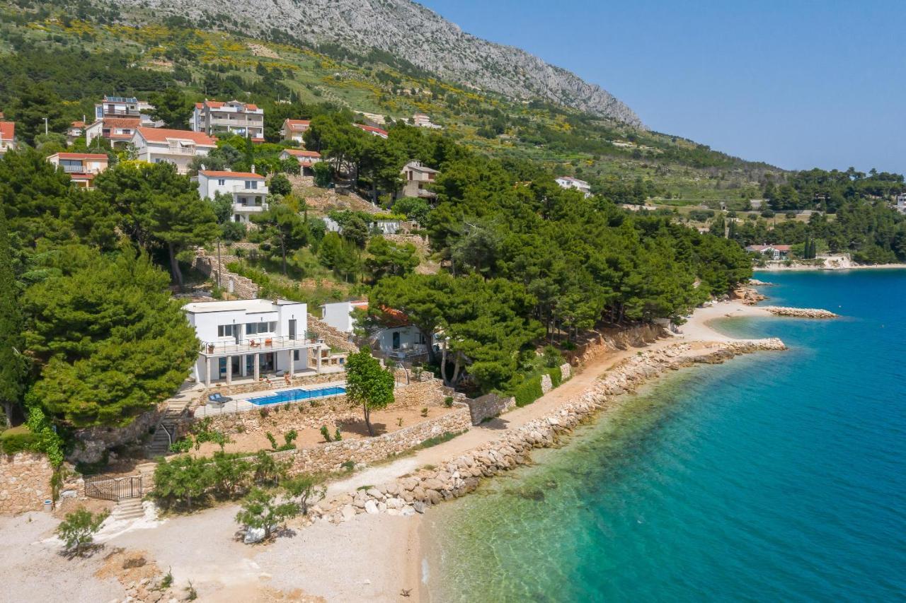 Absolute Beach Villa Omis Bagian luar foto